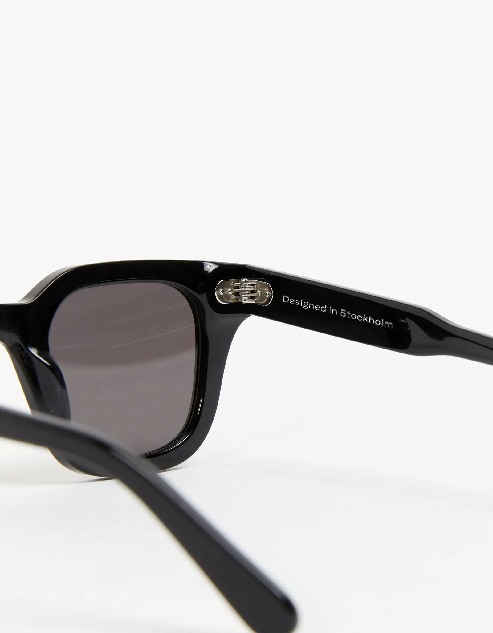 04 Sunglasses - Black