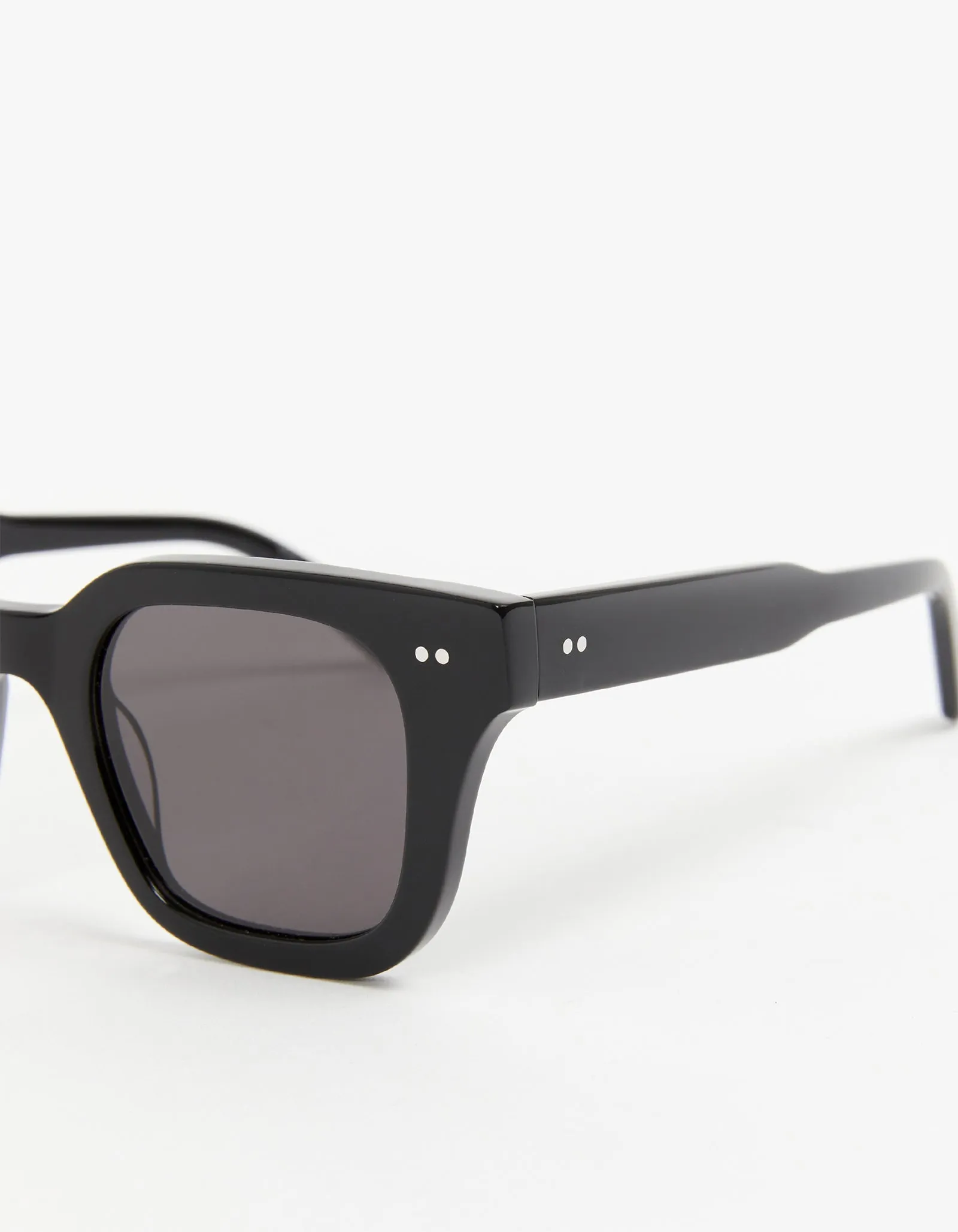04 Sunglasses - Black