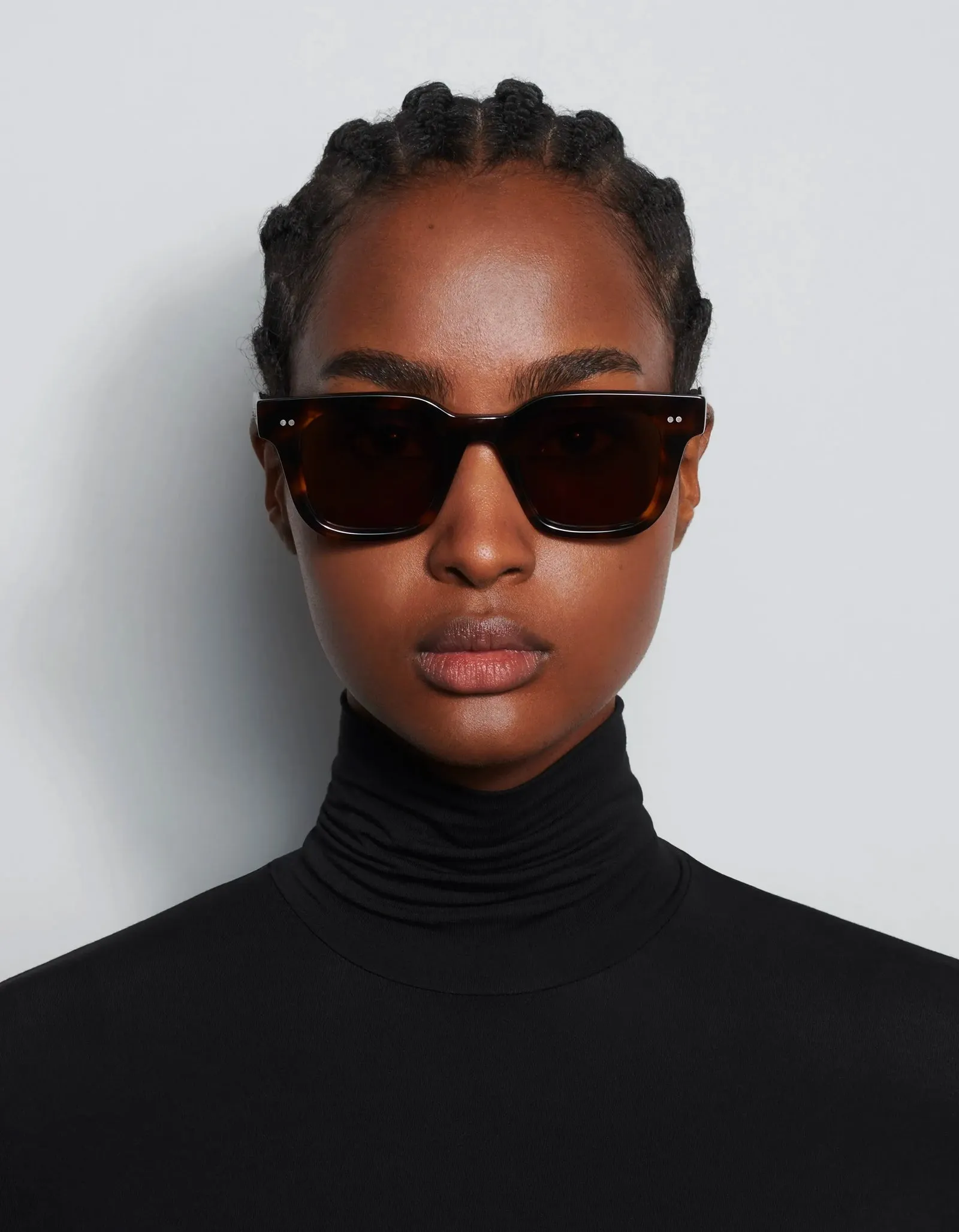 04 Sunglasses - Tortoise
