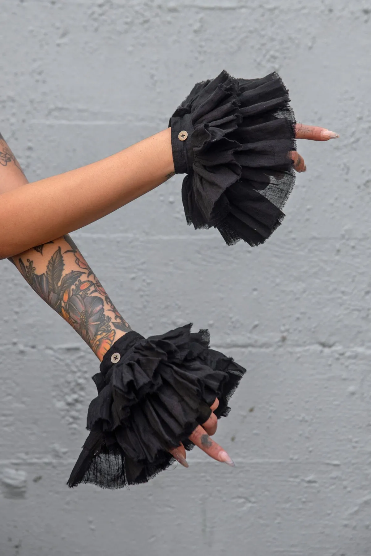 5D x Eyecon Dandy Cuffs - pair