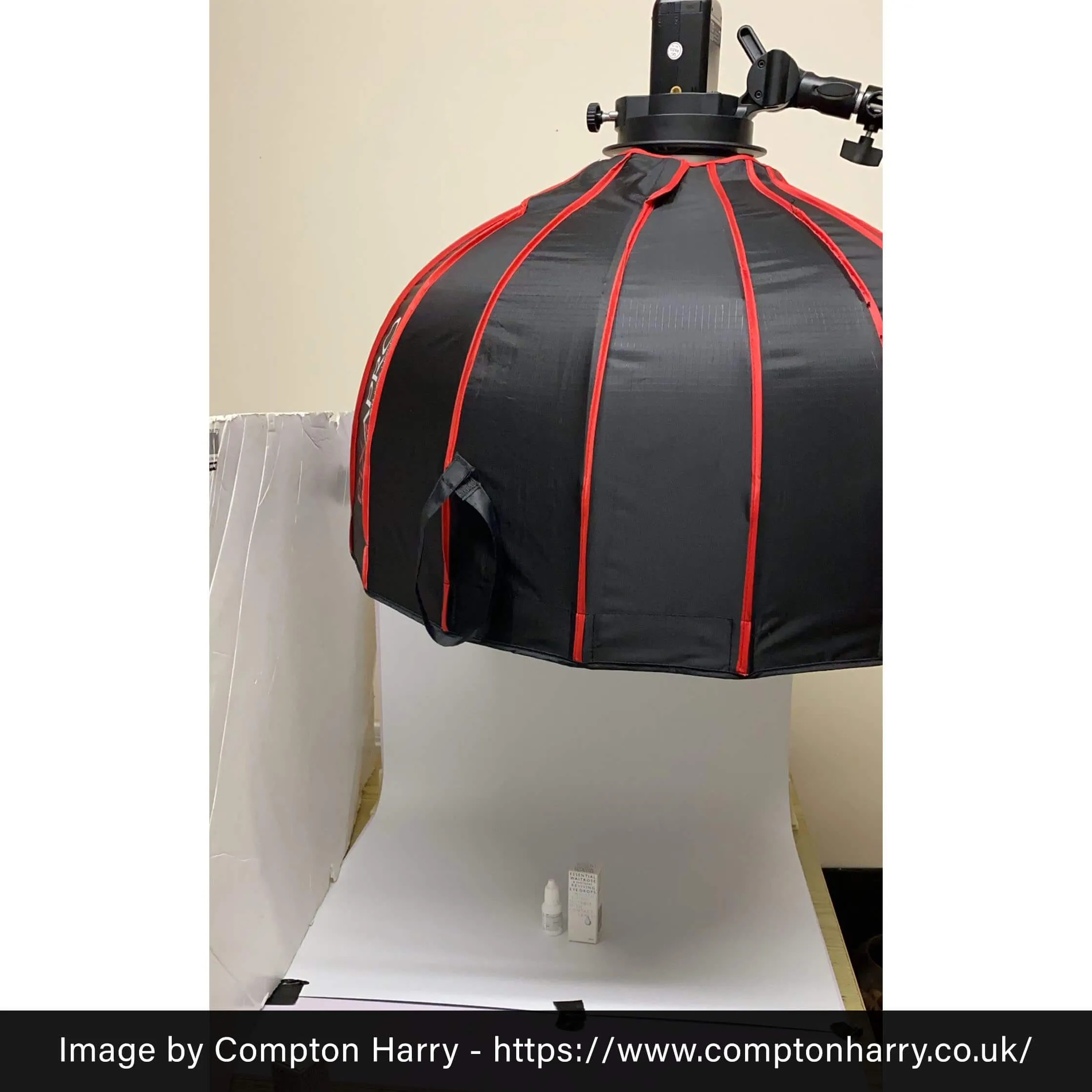 65cm (25.5") 16-Sided Easy-Open Rice-Bowl Parabolic Softbox with Silver Interior