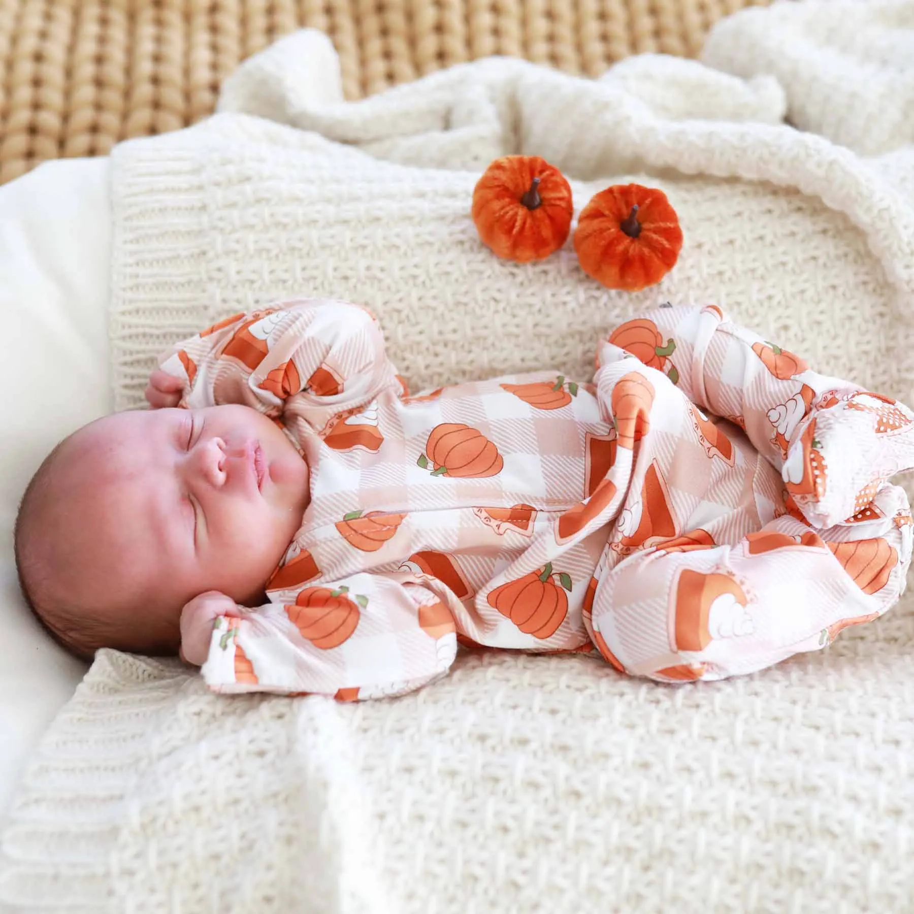 Cutie Pie Zipper Footie