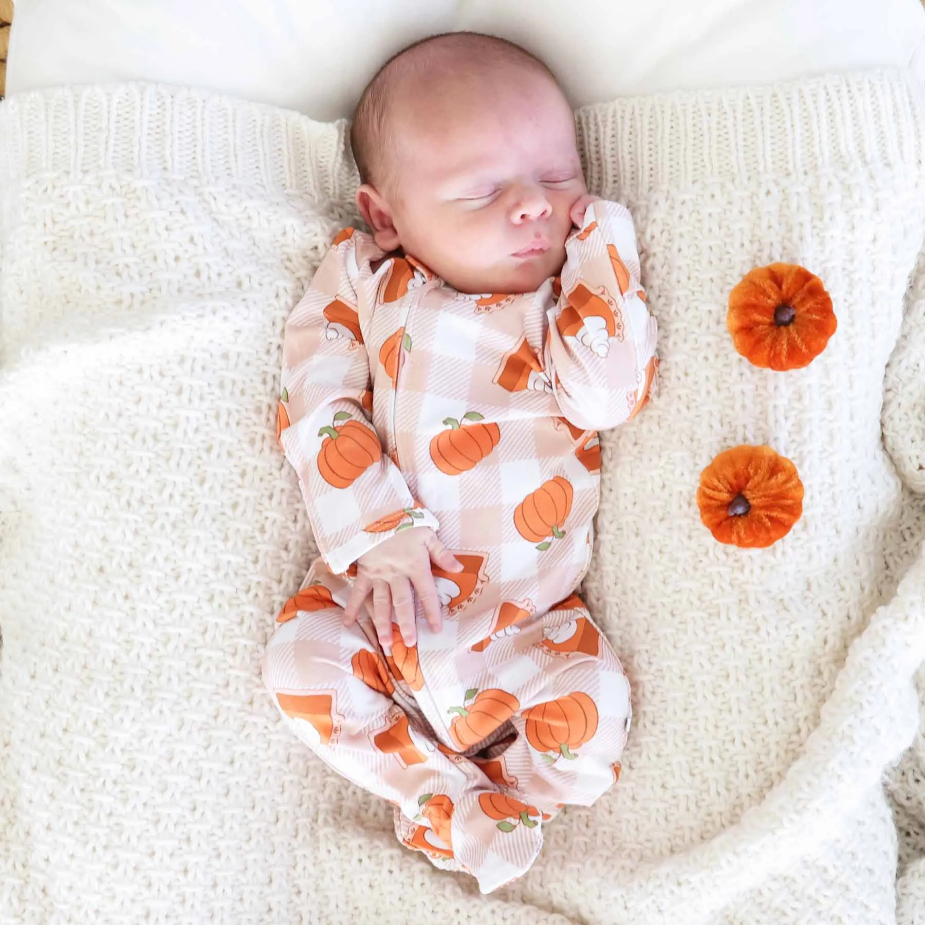 Cutie Pie Zipper Footie