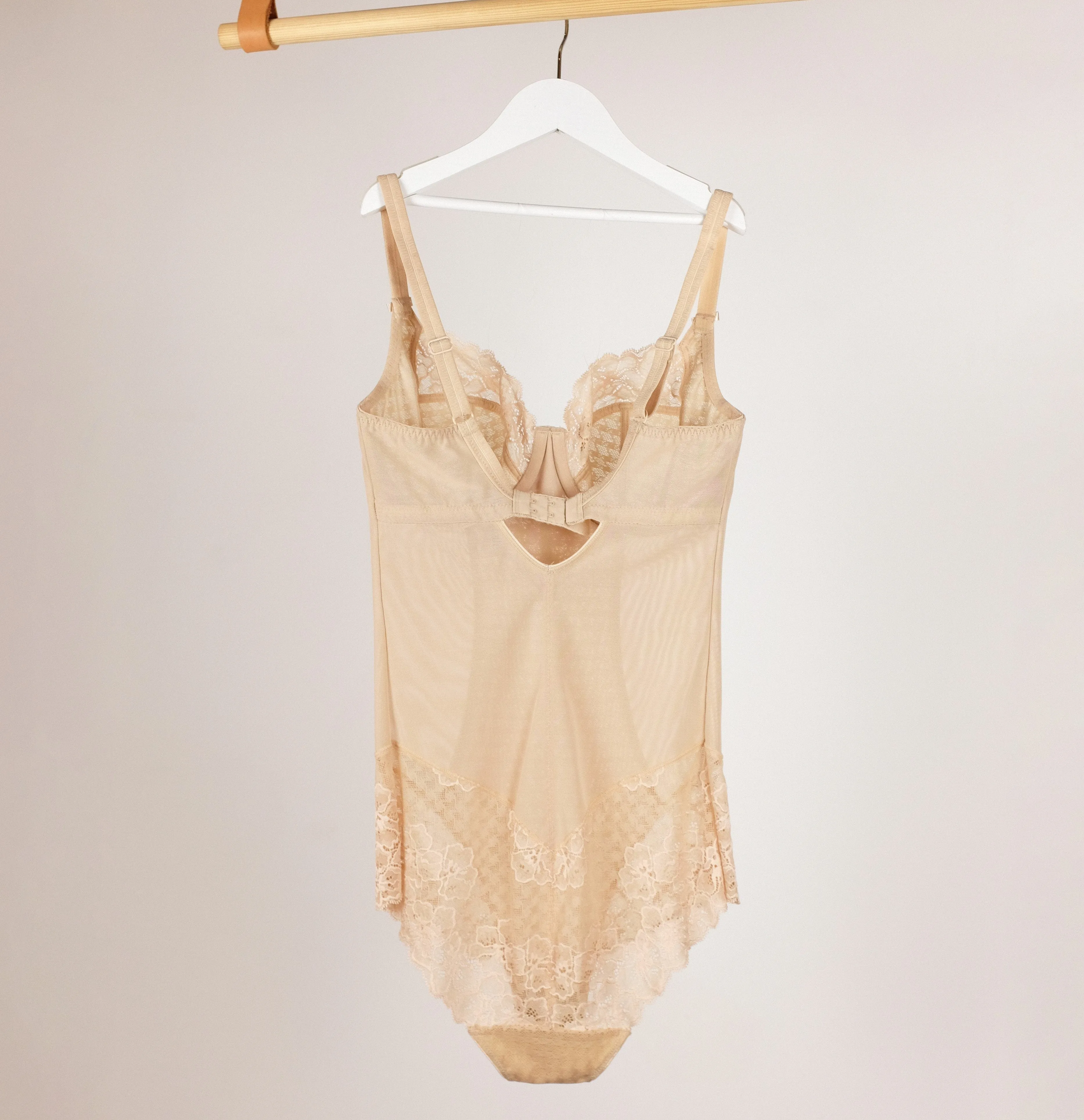 Houndstooth & floral lace body [Beige]
